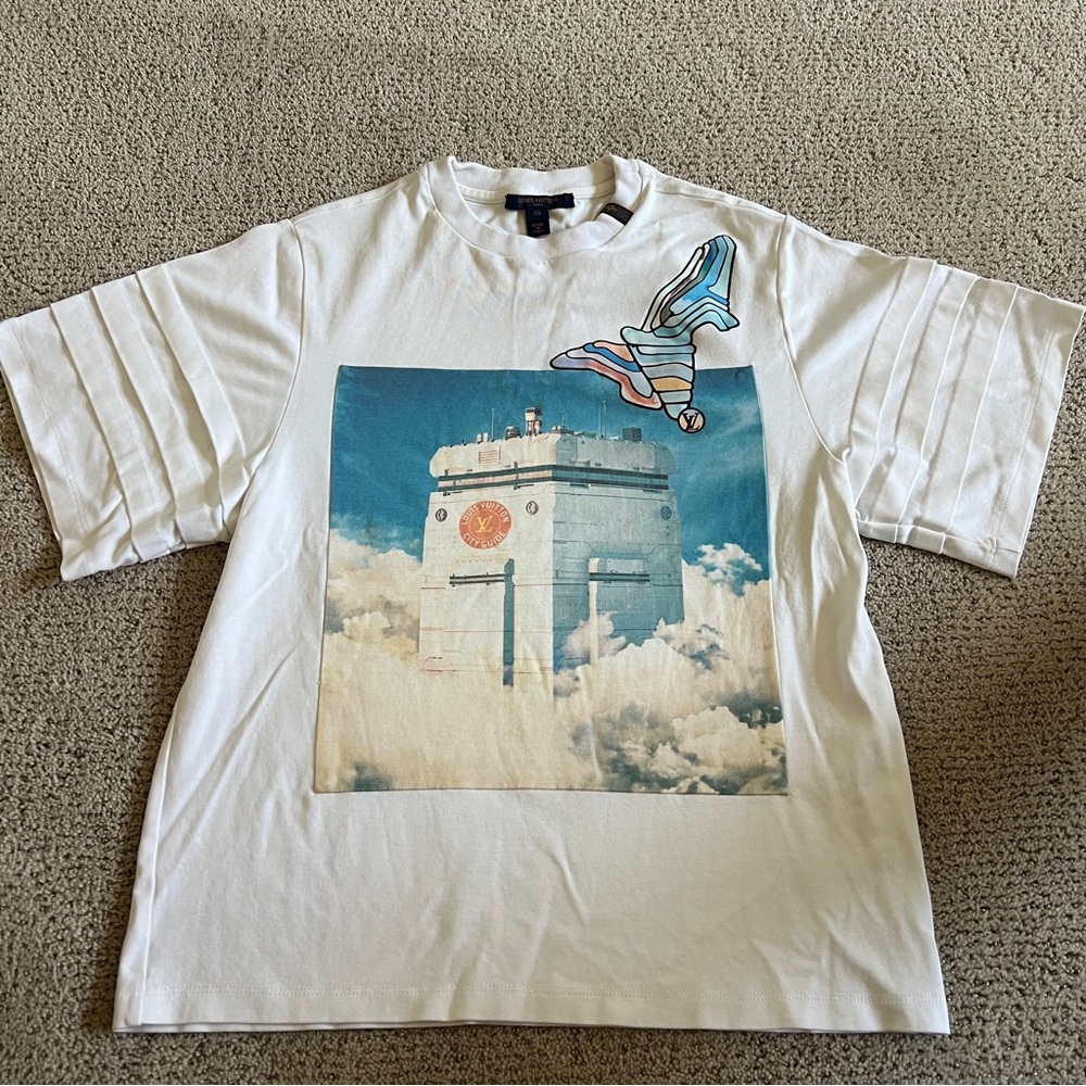 Louis Vuitton White Graphic Short Sleeve Tee - Picture 7 of 14